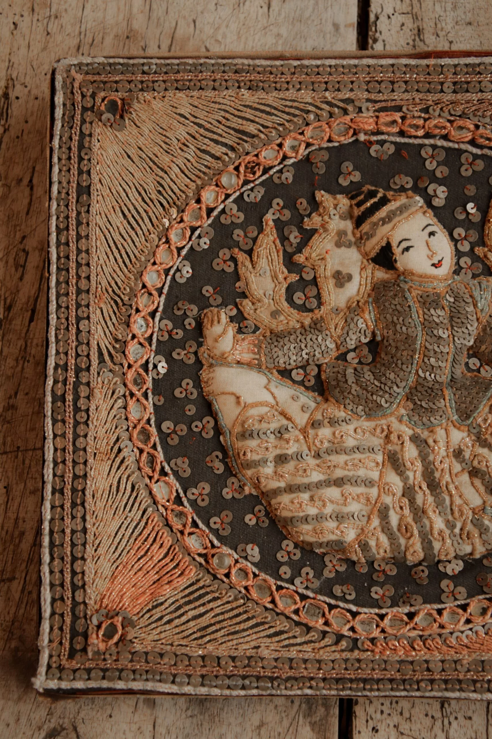 Tapisserie murale birmane Kalagas ancienne – Image 4