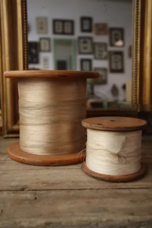 Anciennes bobines de fils
