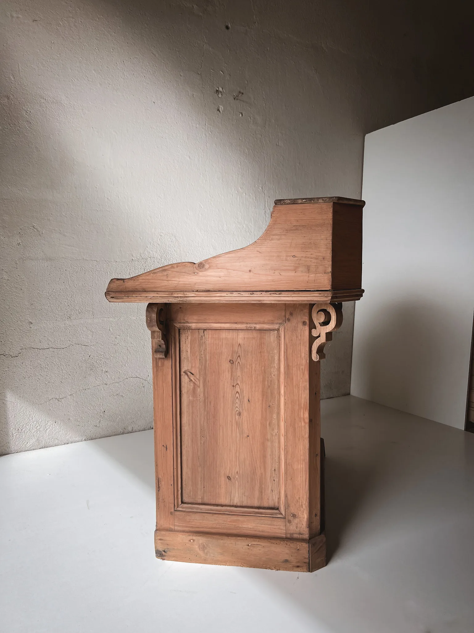 Ancien comptoir de magasin – Image 13